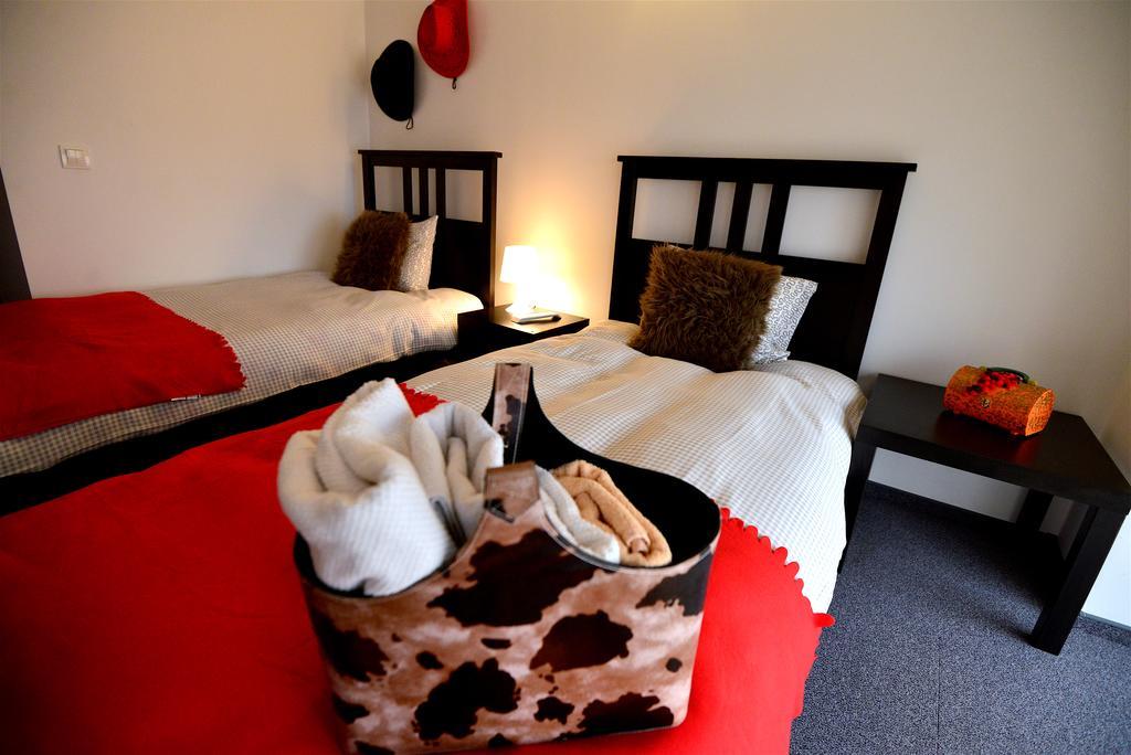 Hotel Biscuit Cluj-Napoca Room photo